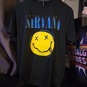 Vintage Style Nirvana Smiley Face T-Shirt – Black – Size Large – Grunge Band Tee